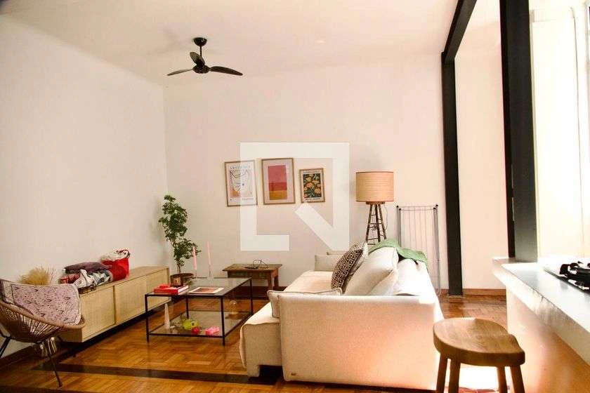 Furnished 1-bedroom apartment with an open-plan kitchen — photo 16