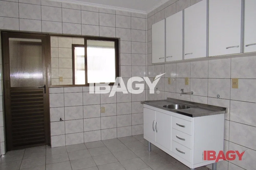 3-bedroom apartment, 1 with its own bathroom, 80 m² — photo 7