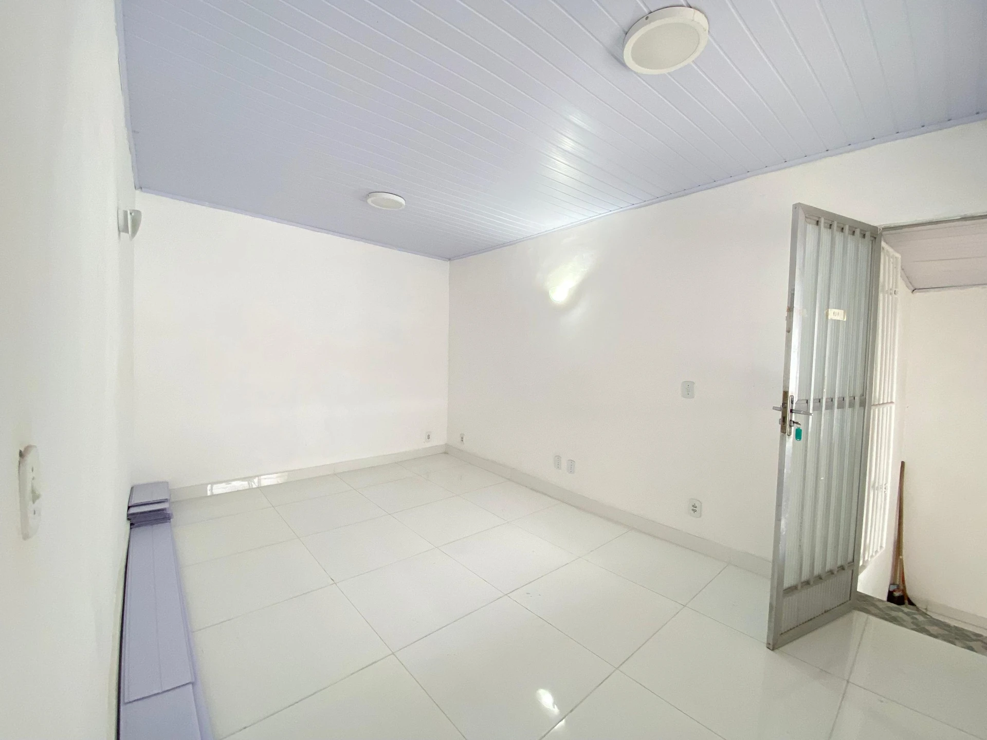 Rental house with 2 bedrooms and no parking — photo 41