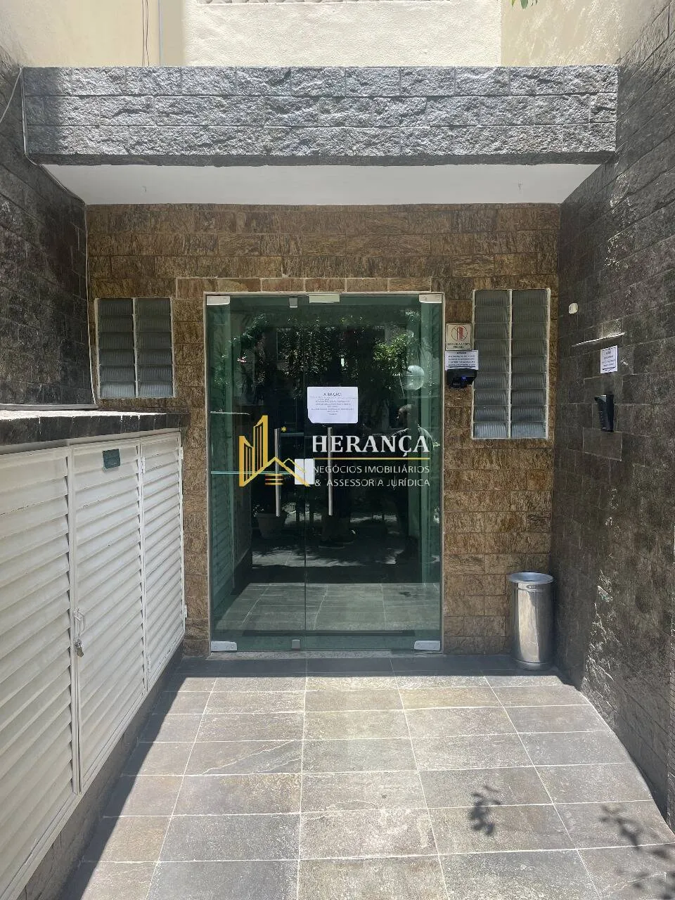 Apartamento sem mobília com 2 quartos e varanda — photo 5
