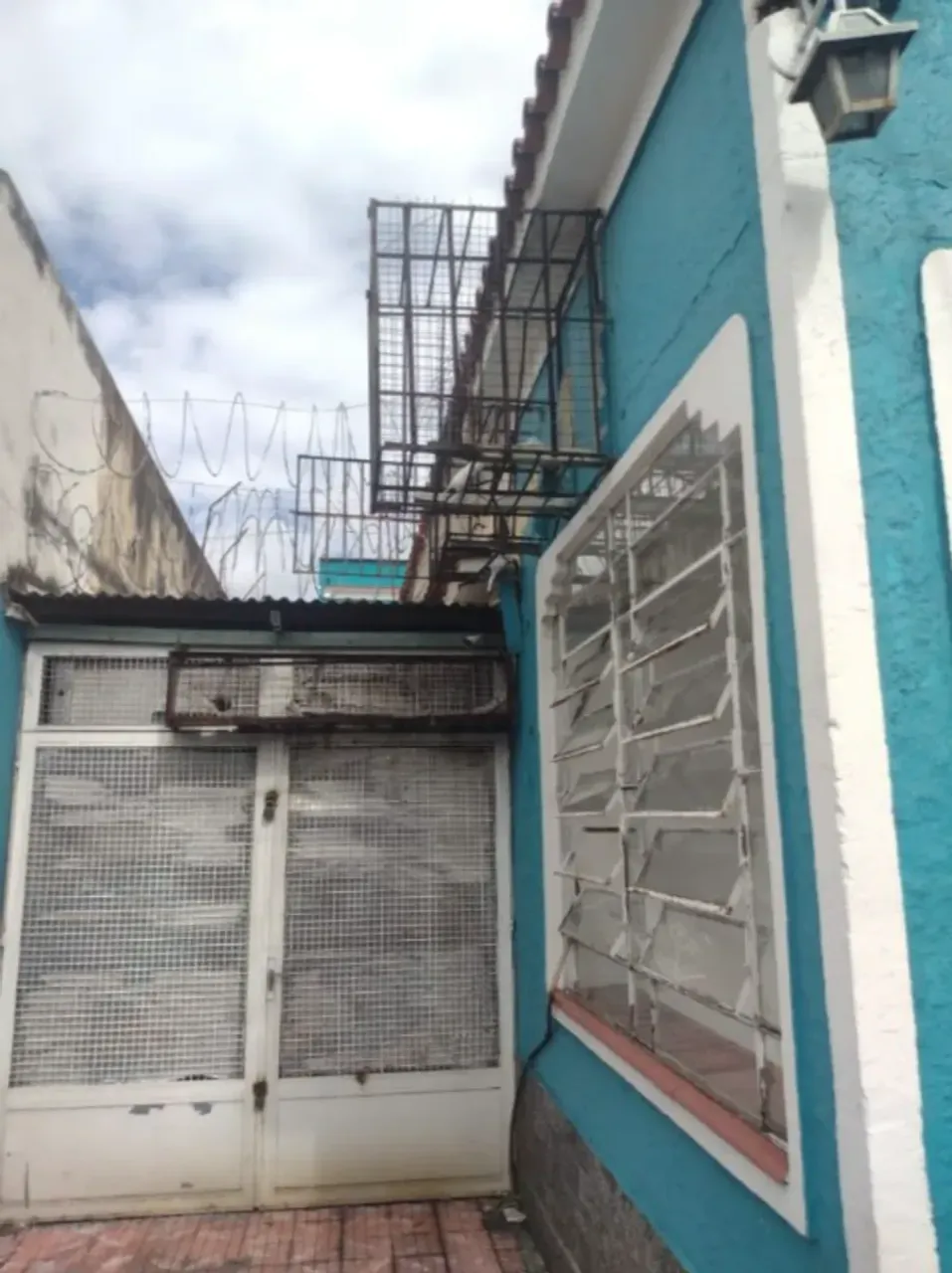 Casa sem mobília com 3 quartos e 1 banheiro — photo 12