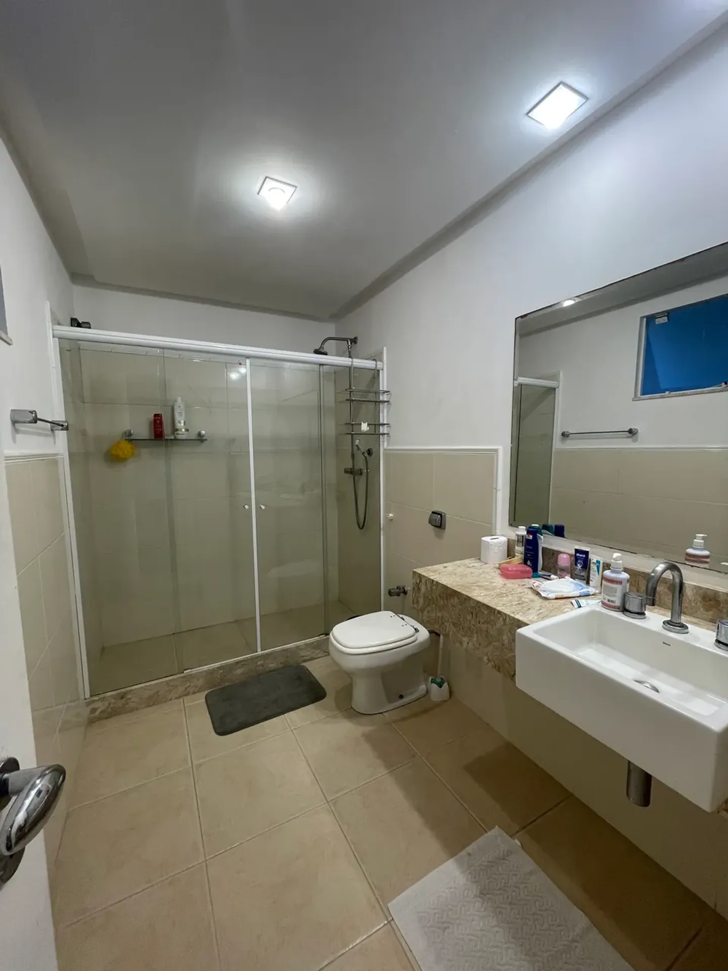 Apartamento mobiliado com 4 quartos e 5 banheiros — photo 29