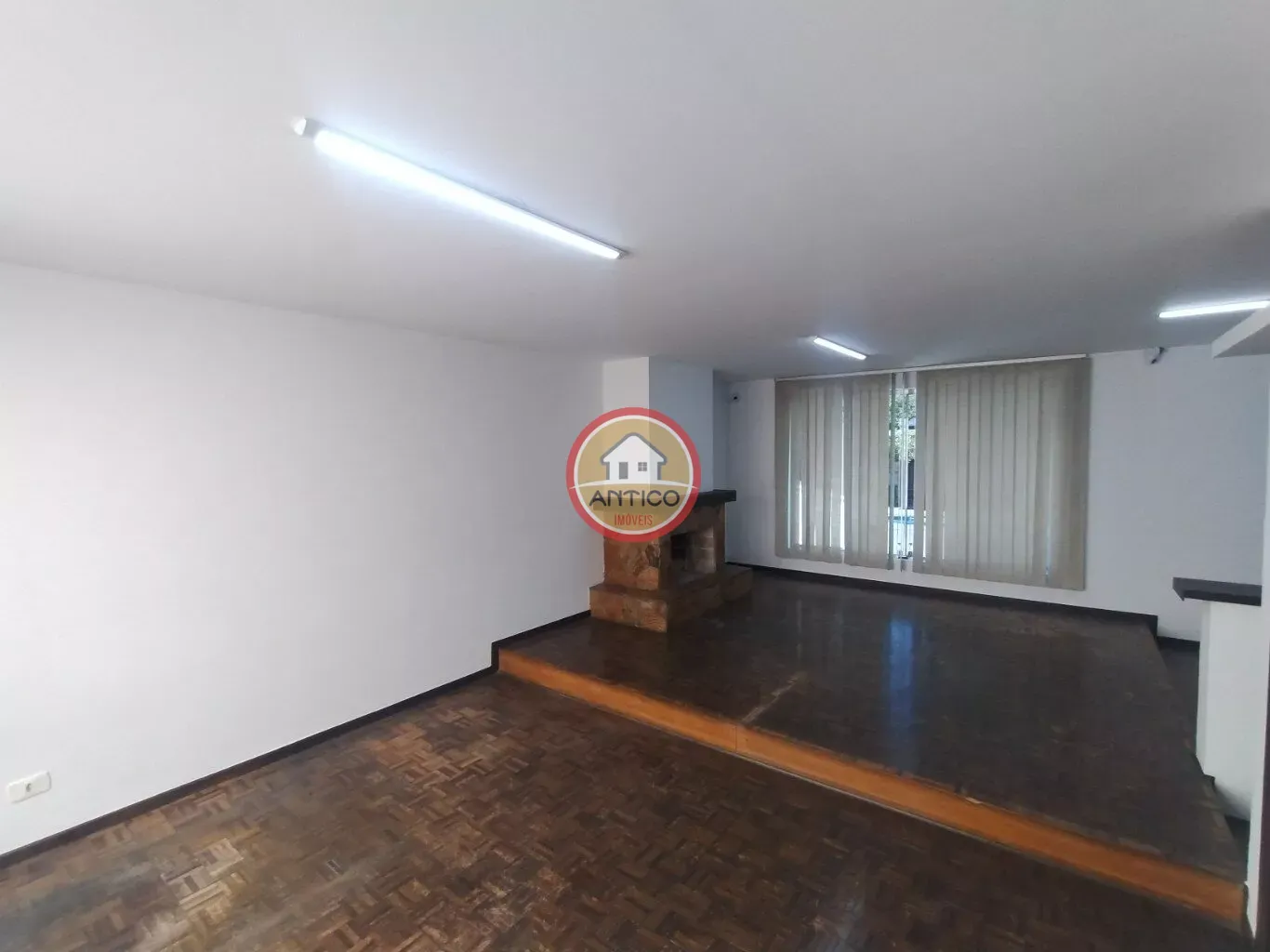 Unfurnished house with 10 bedrooms and 5 bathrooms, 380 m² — photo 7