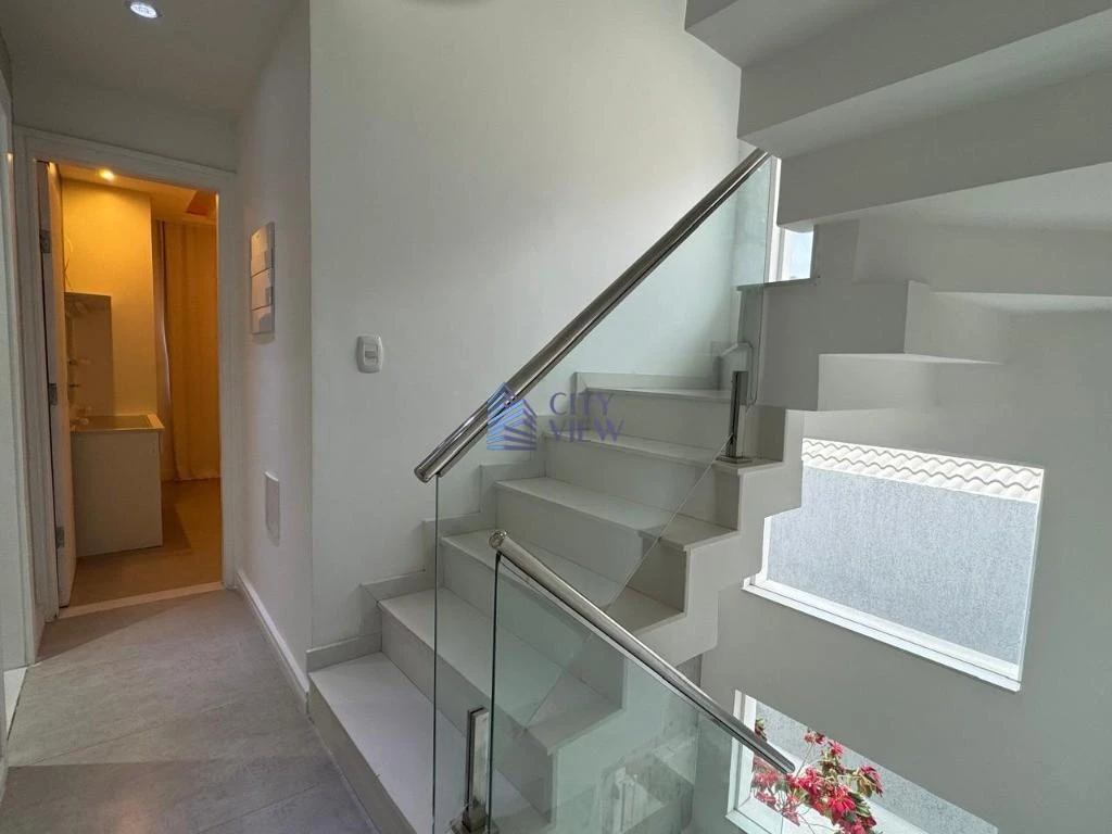 House with 5 bedrooms and 360 m² plus 4 parking spots — photo 33