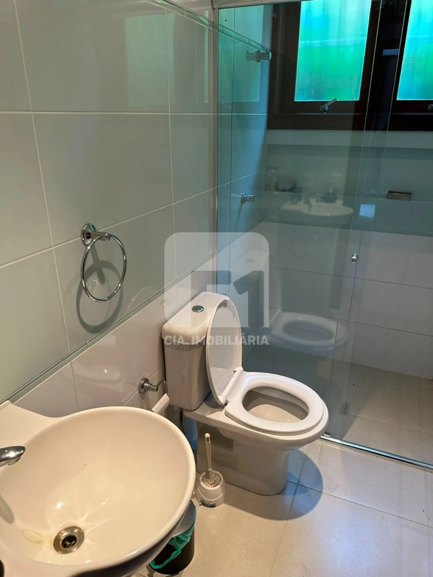 Furnished house with 6 bedrooms and 650 m² total — photo 86