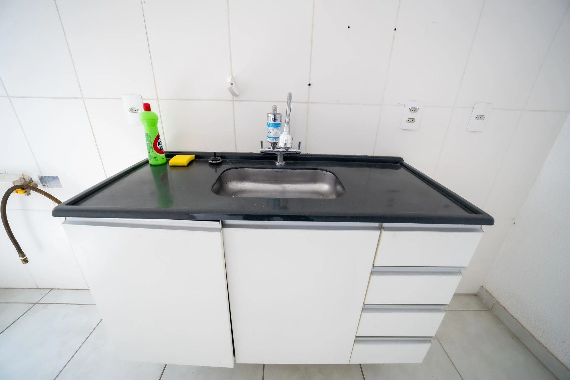 2-bedroom apartment with 1 bathroom and 1 parking spot — photo 4
