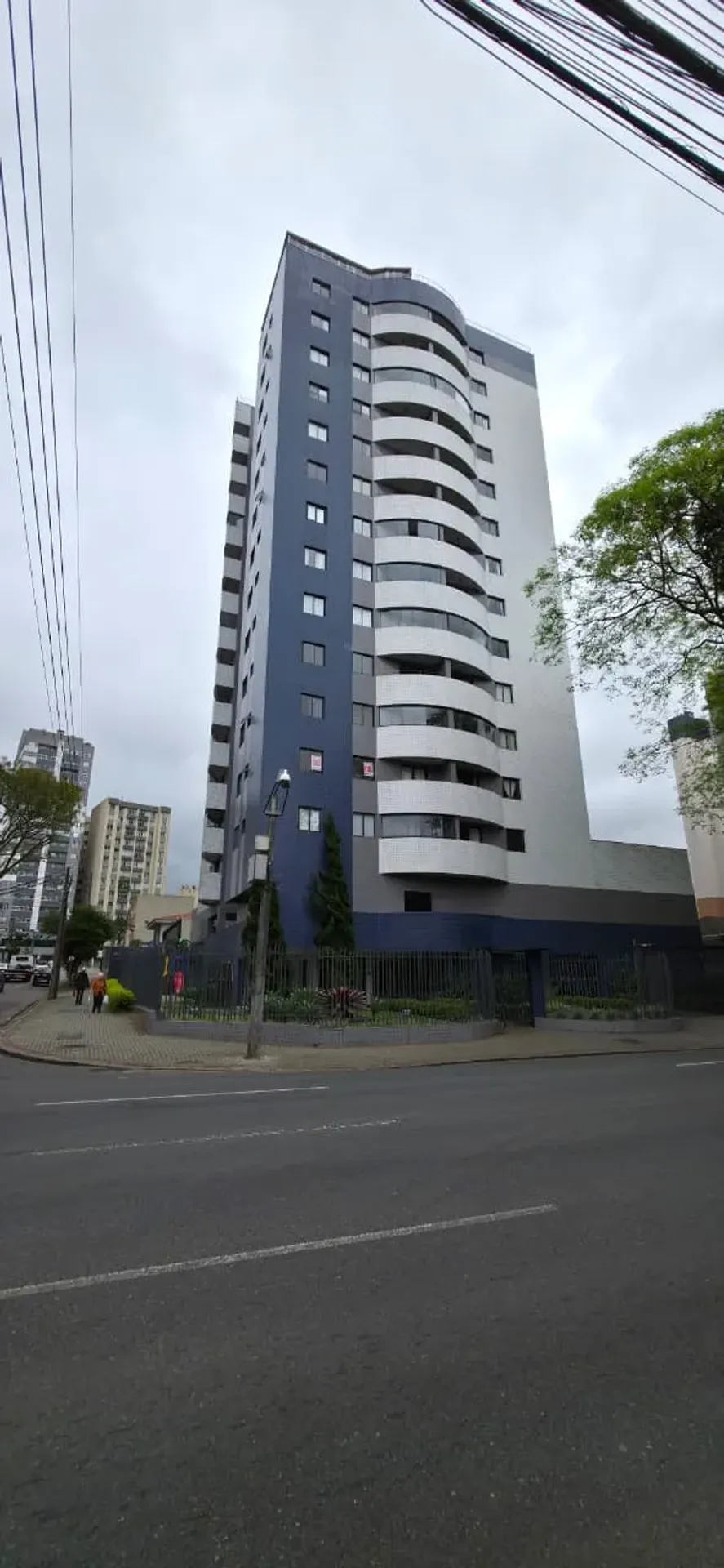 Apartamento de 3 quartos em condomínio com academia — photo 10