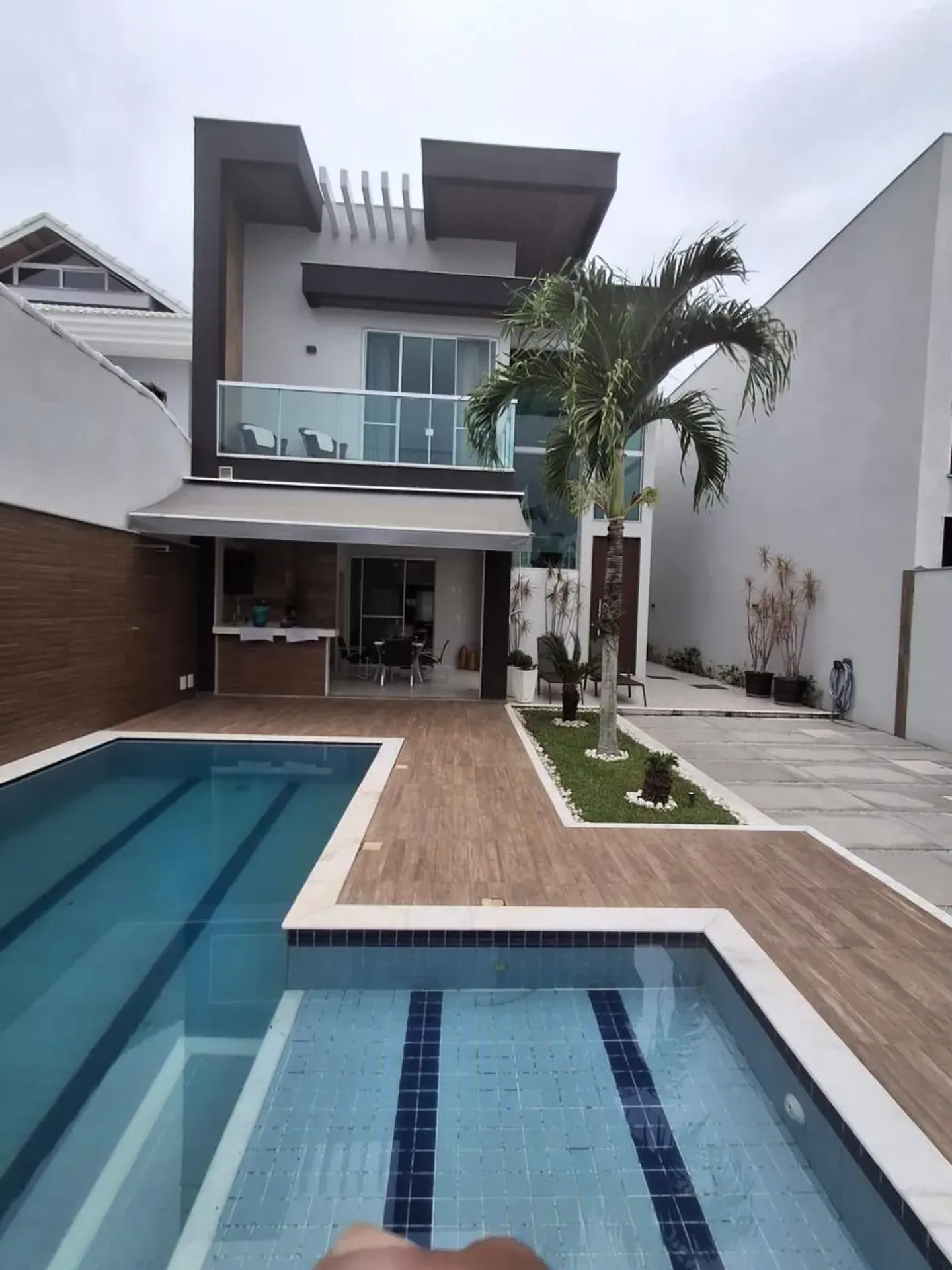 Furnished house with 4 suites and 5 bathrooms, 434 m² — photo 35