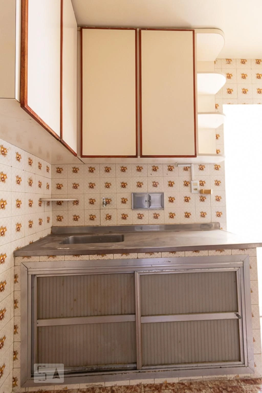 1-bedroom unfurnished apartment with a balcony and no parking — photo 8