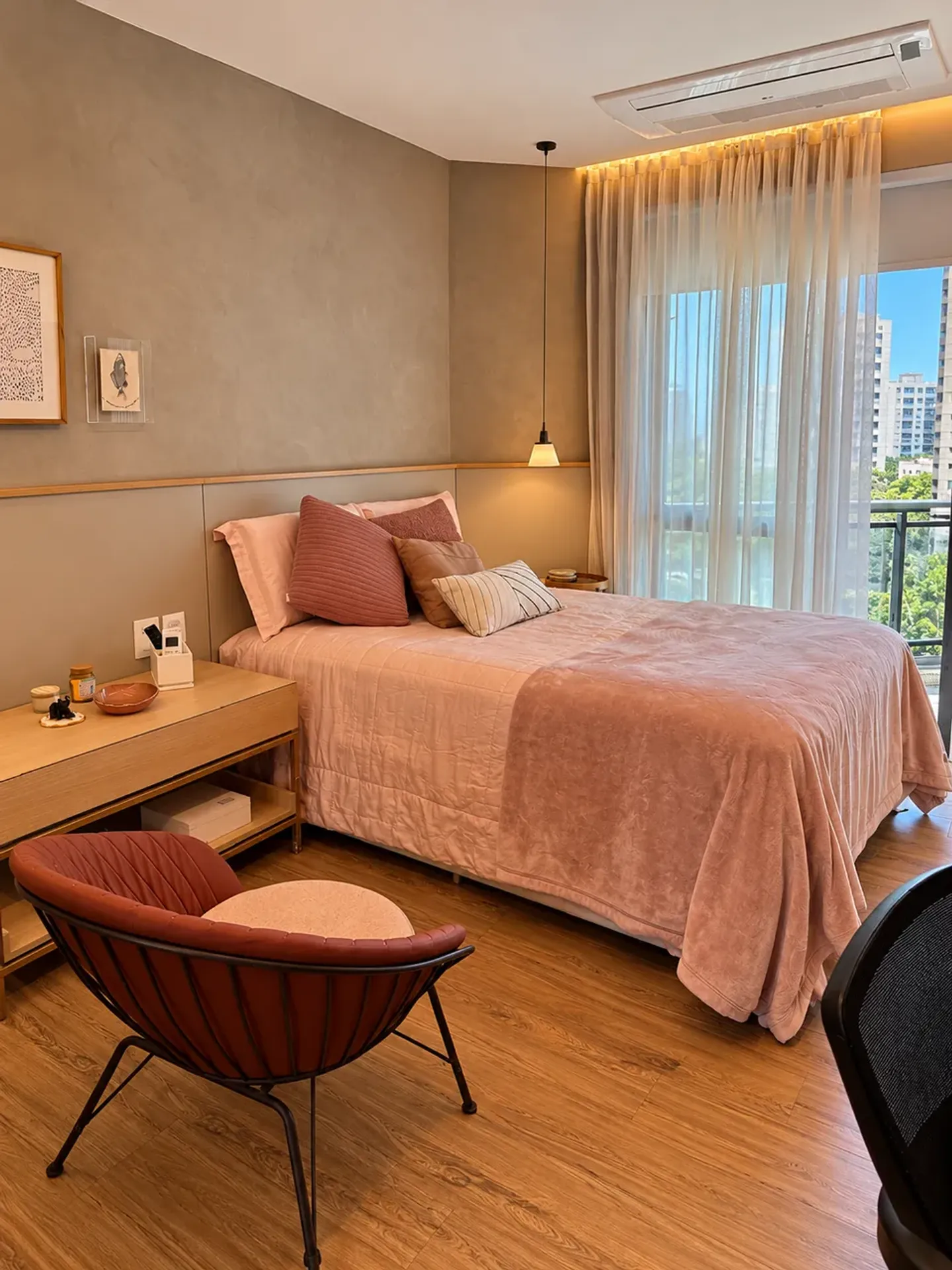 Вид на воду и 4 спальни: квартира 240 м² — photo 4