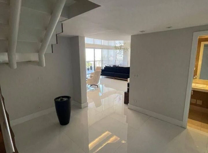 Apartamento duplex de 270 m² com 3 suítes e varanda — photo 8