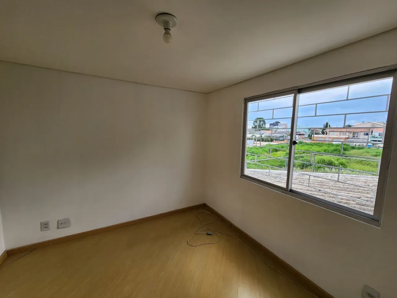 House with 3 bedrooms, 1 en-suite, private garden — photo 17