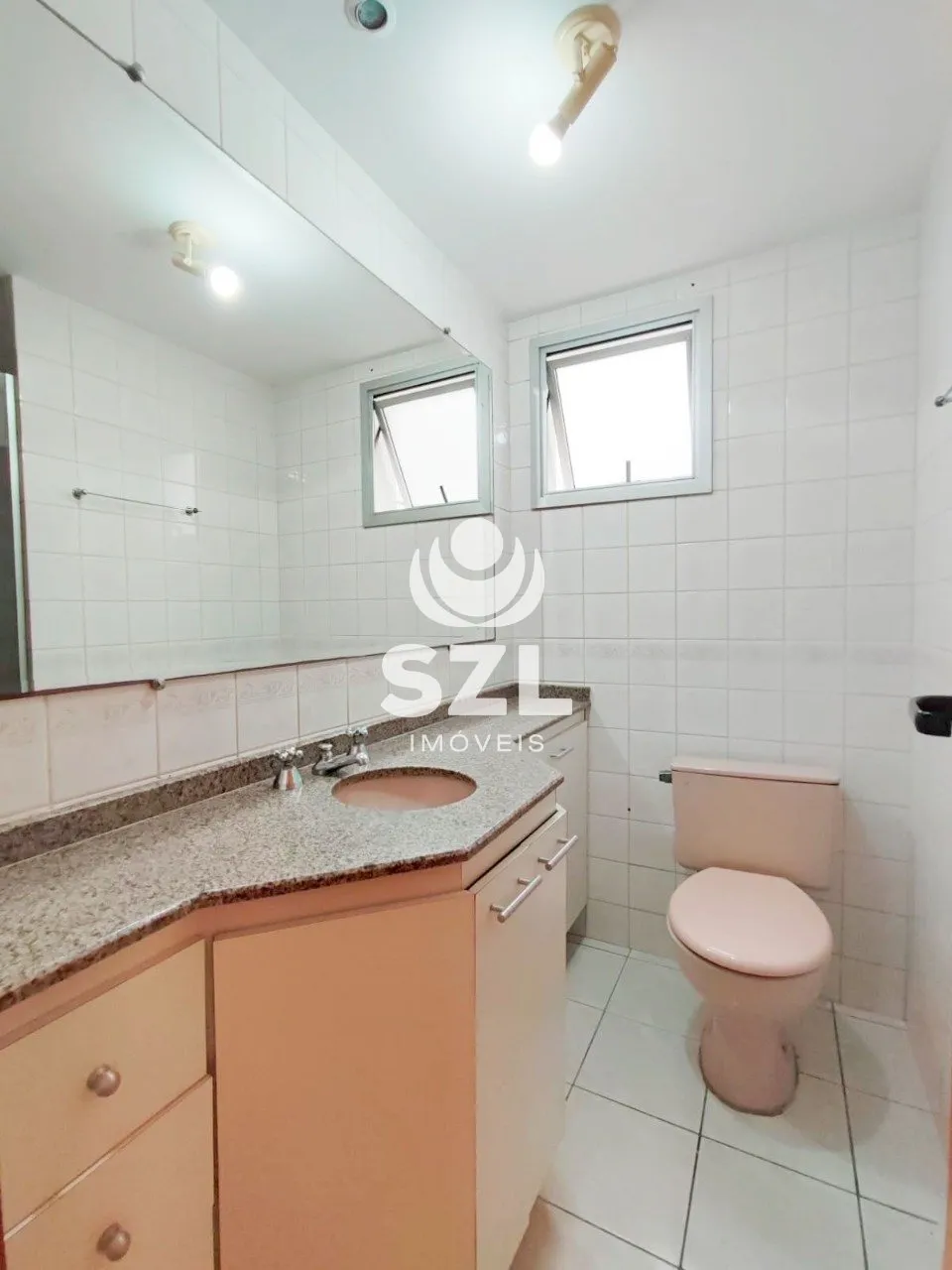 Unfurnished apartment with 3 bedrooms, 2 baths and parking — photo 19