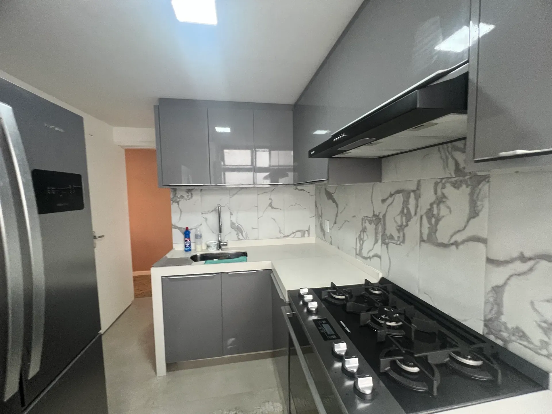 Furnished 90 m² apartment with a suite and 3 bedrooms — photo 6