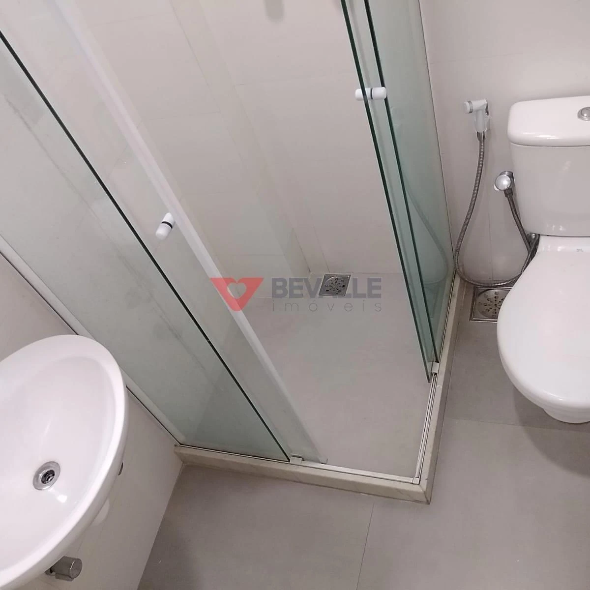 Rental apartment with 3 bedrooms, balcony, 3 baths — photo 47