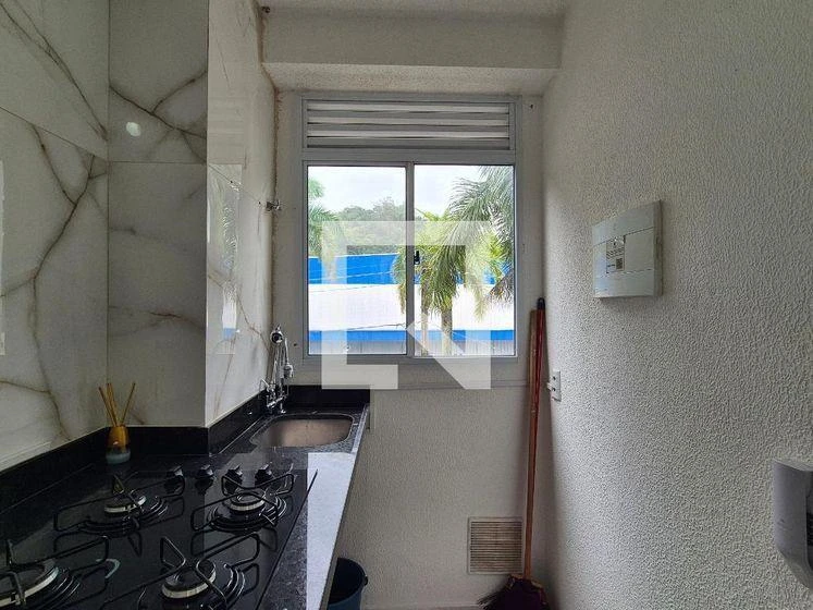 2-bedroom apartment in a building with a gym — photo 12