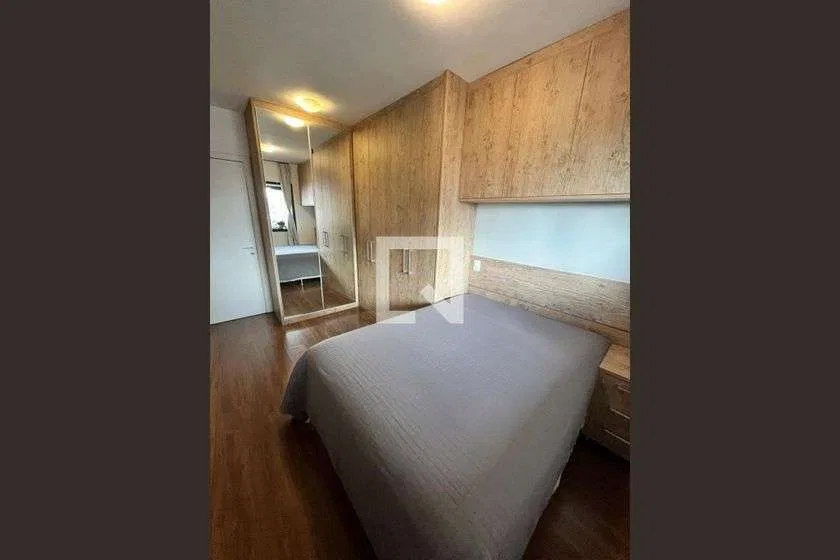Glass-enclosed balcony in a one-bedroom apartment, 48 m² — photo 24