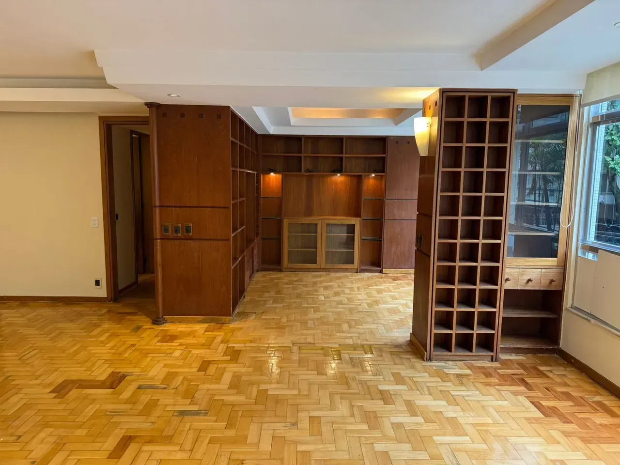 Unfurnished apartment with 2 bedrooms and 2 bathrooms — photo 14
