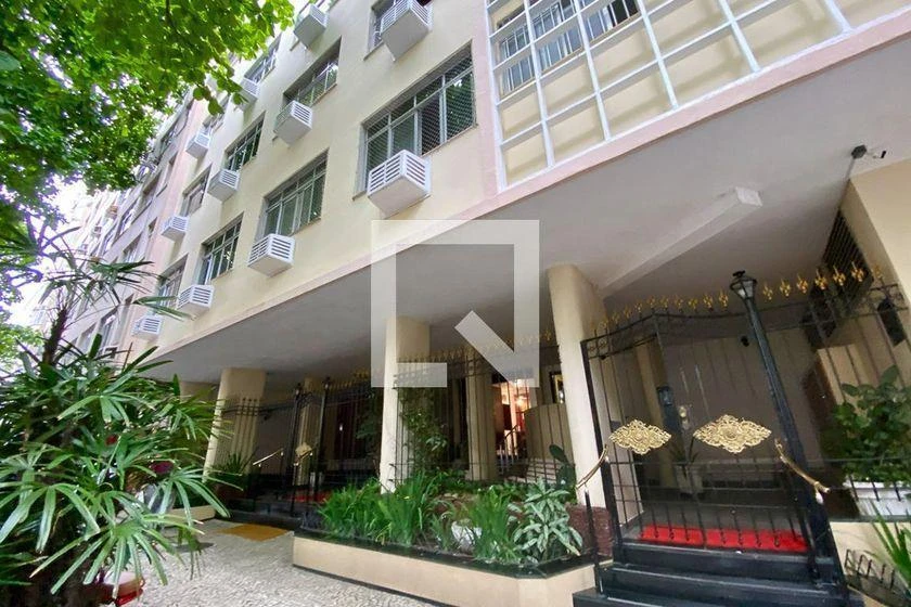 Furnished penthouse with 1 bedroom and 80 m² — photo 34