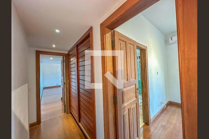Apartment, 275 m², with a walk-in closet — photo 39