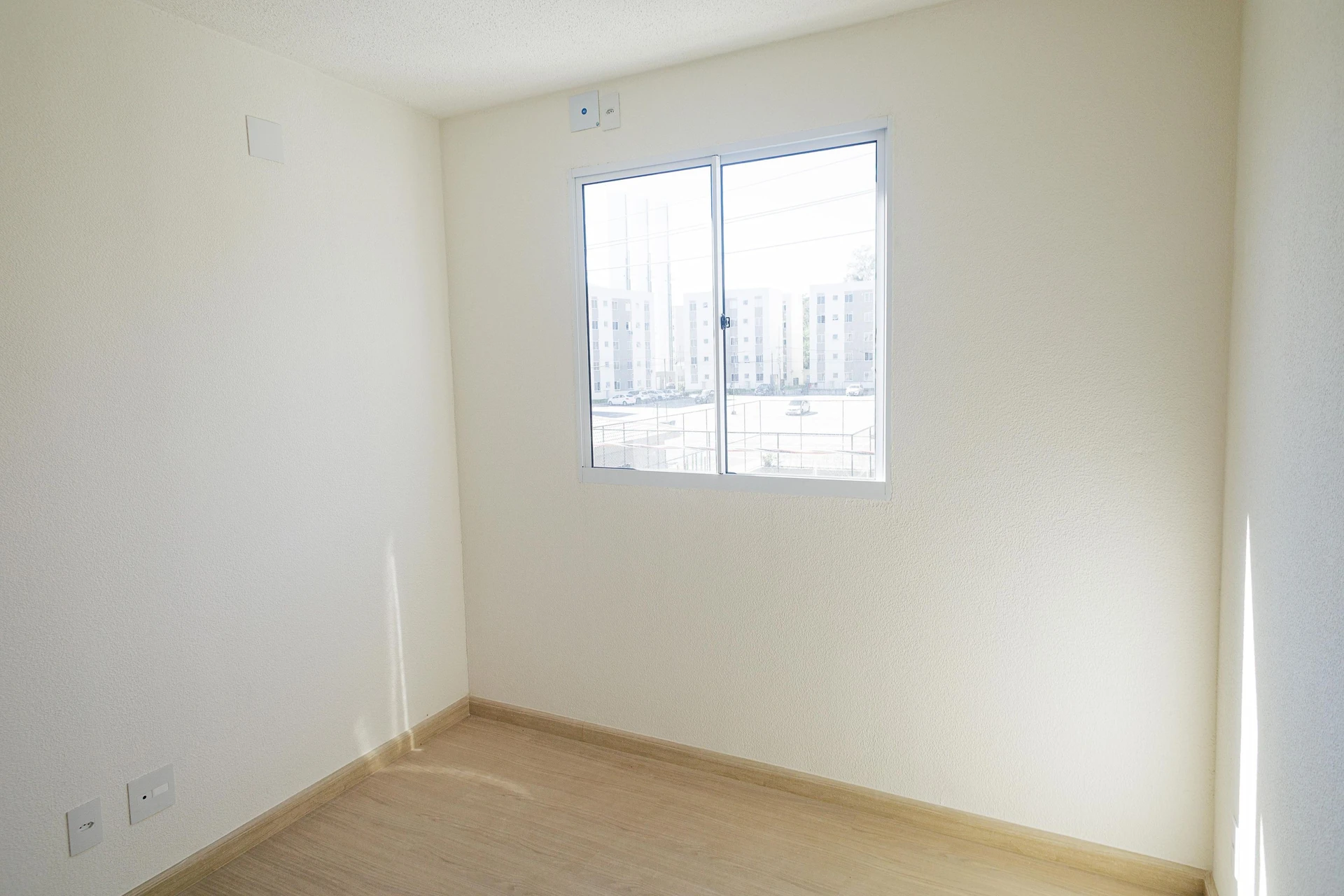 Apartamento sin amueblar de 2 dormitorios con plaza y lavandería — photo 26