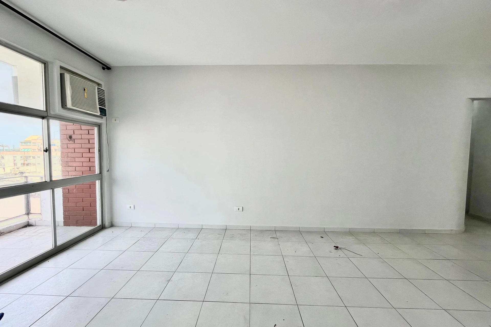 1-bedroom apartment for rent with balcony and parking — photo 6