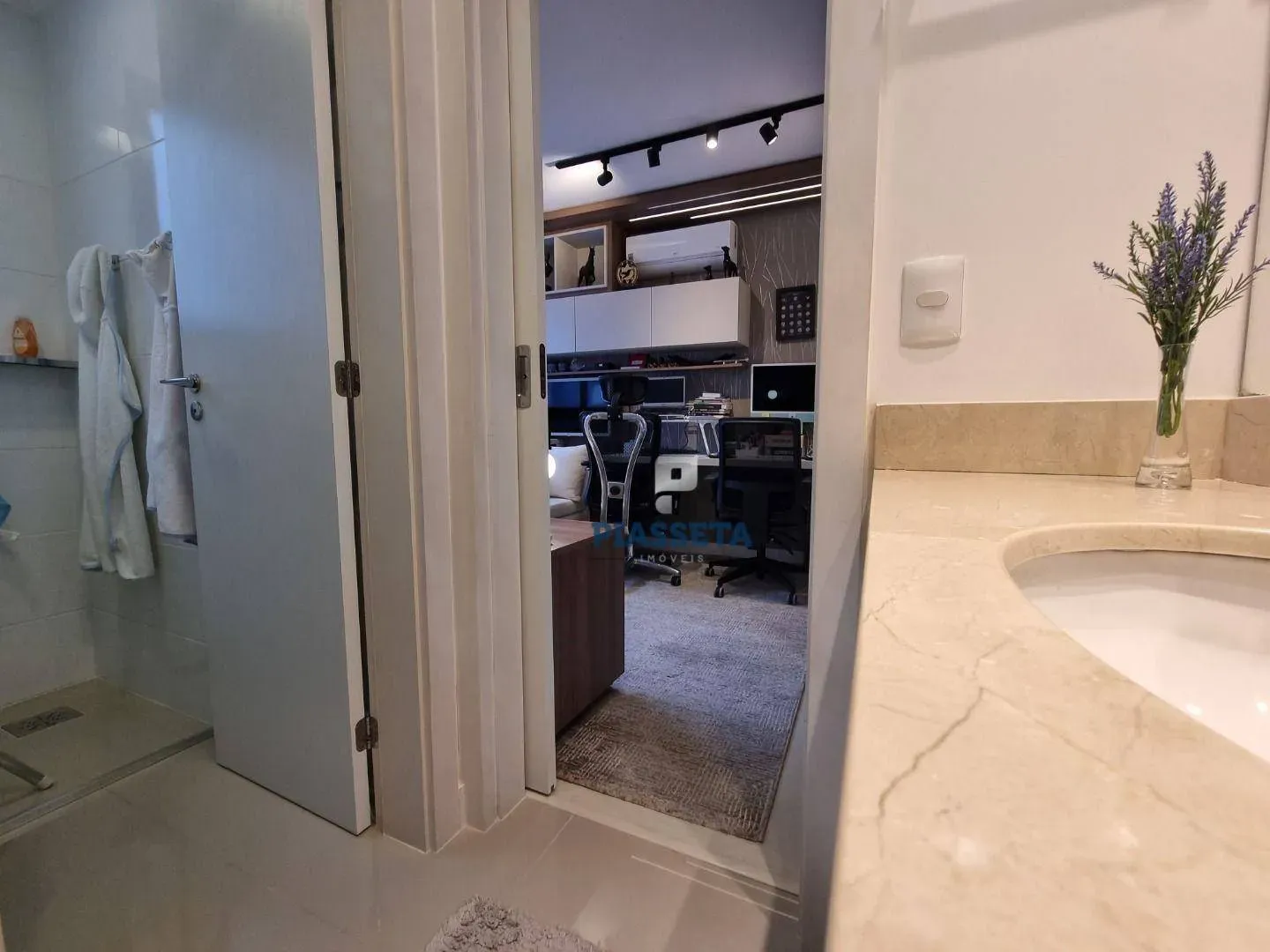 Apartamento amueblado de 102 m² con 3 dormitorios — photo 70
