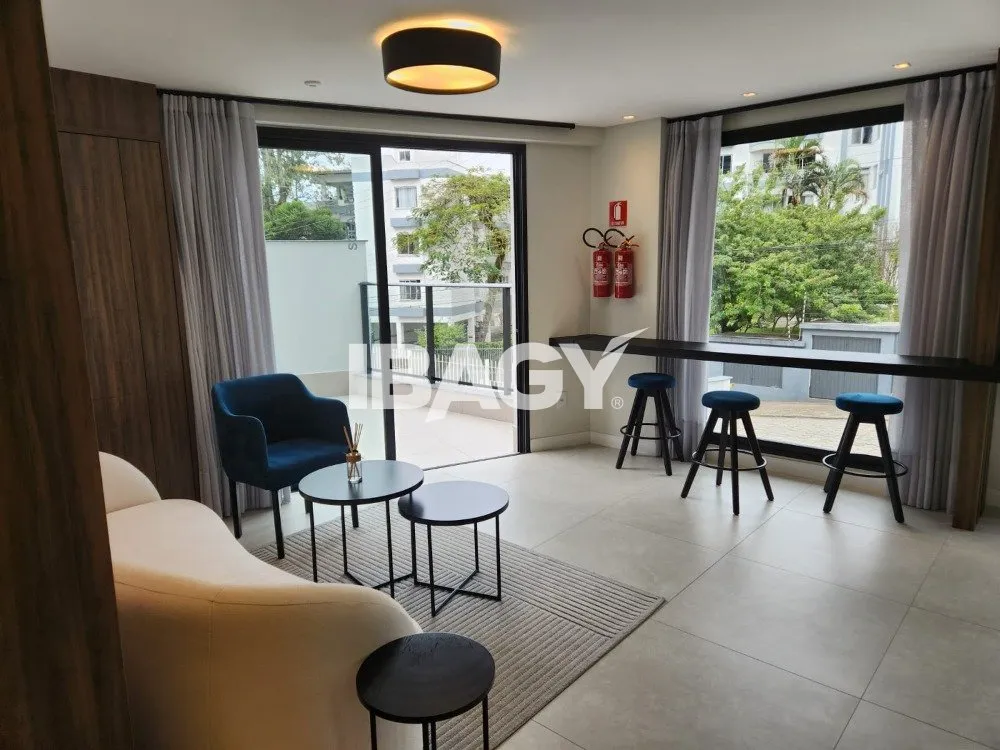 Furnished 35 m² studio with 1 bedroom and 1 bathroom — photo 8