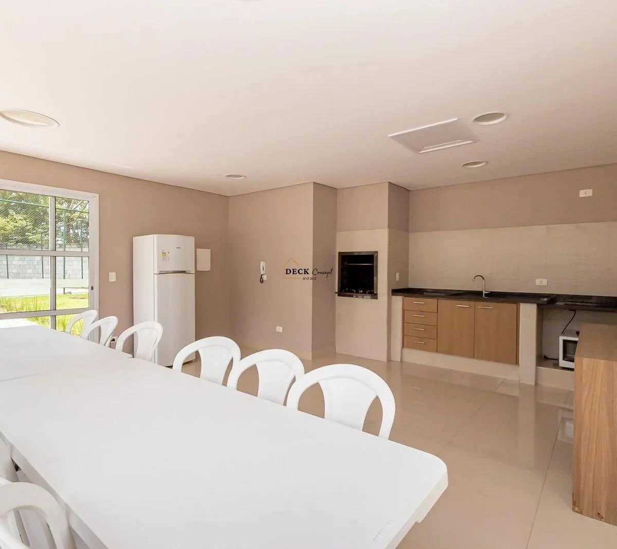 Furnished 356 m² house with 3 bedrooms and open-plan kitchen — photo 6