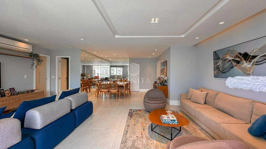 158 m² apartment with 3 bedrooms and open-plan kitchen — photo 5