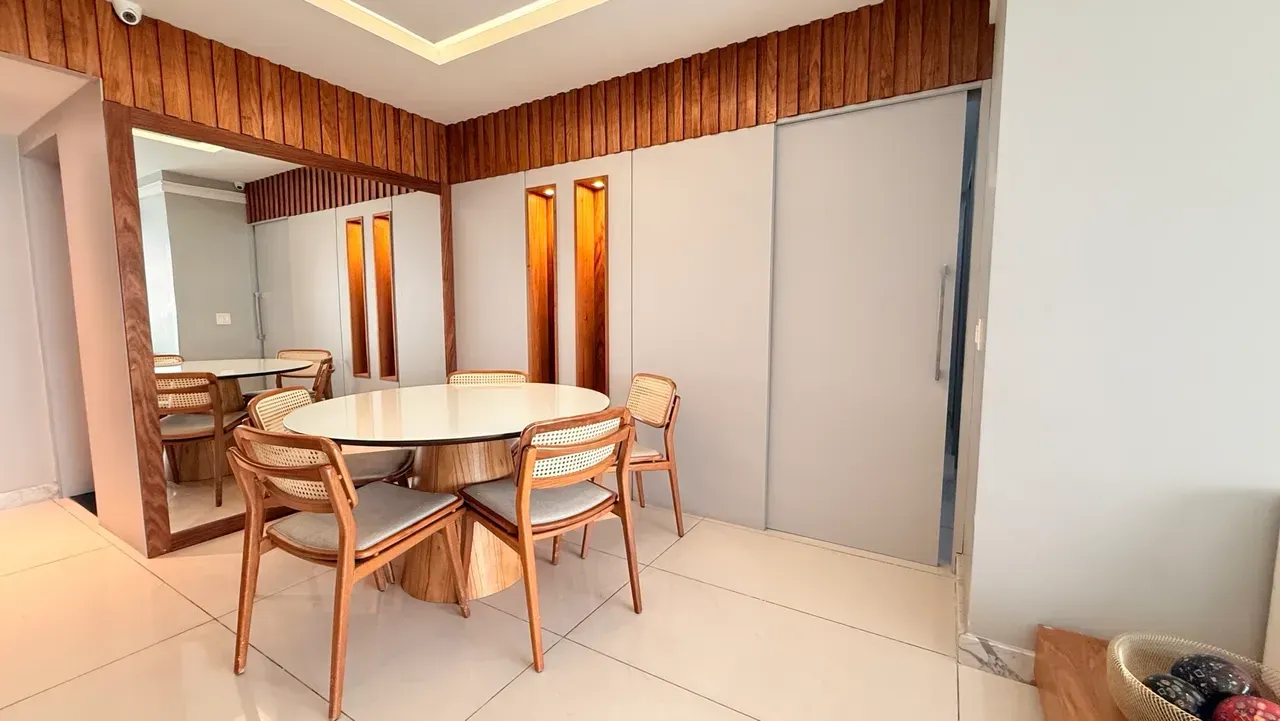 242 m² duplex penthouse with 4 bedrooms and 2 parking — photo 18