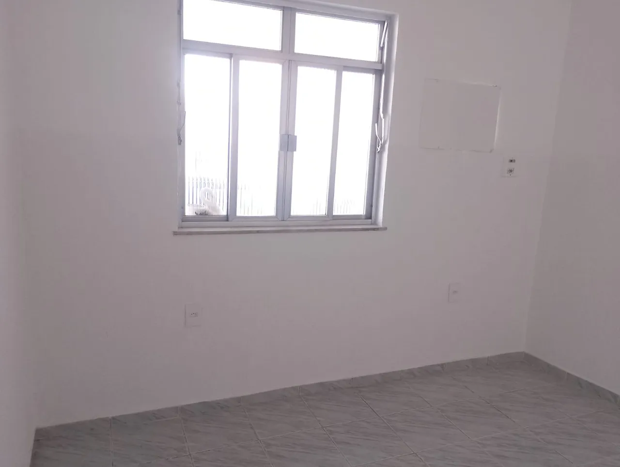 Casa de 32 m² com 1 quarto e kitchenette com fogão — photo 6