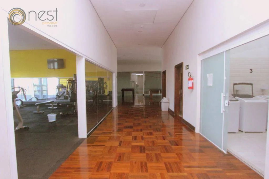 1-bedroom apartment with a washing machine and 65 m² — photo 9