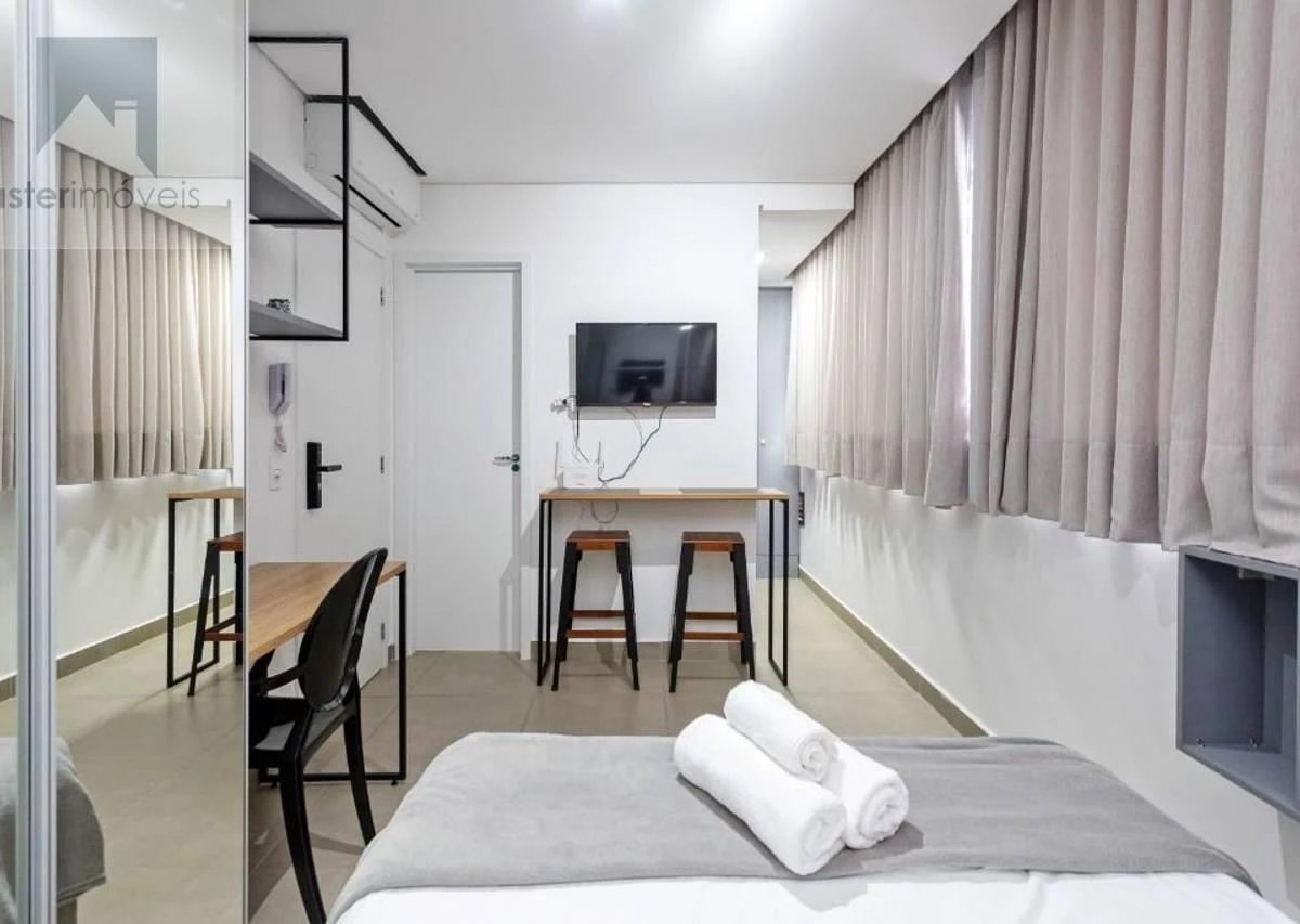 19 m² apartment with floor-to-ceiling windows and a dryer — photo 9