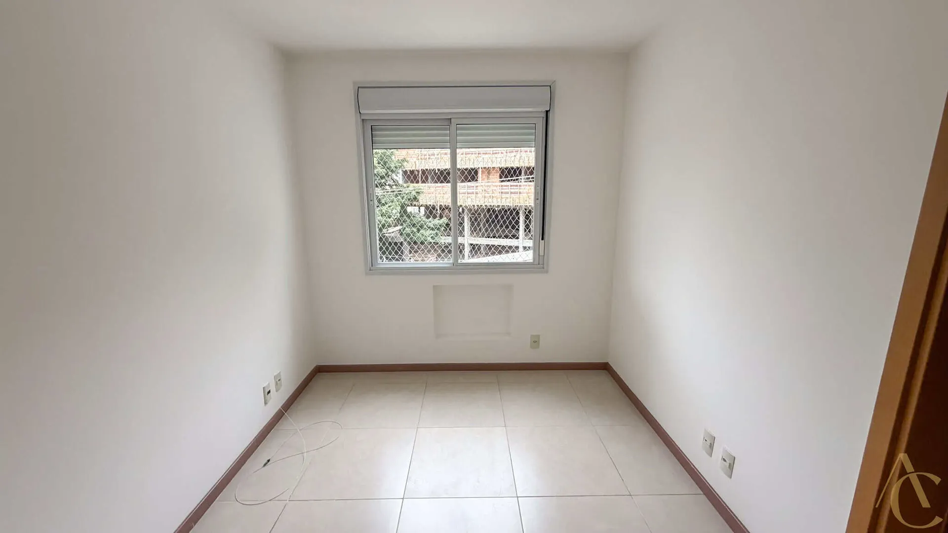 Apartamento de 130 m² com 3 quartos e piscina no condomínio — photo 24