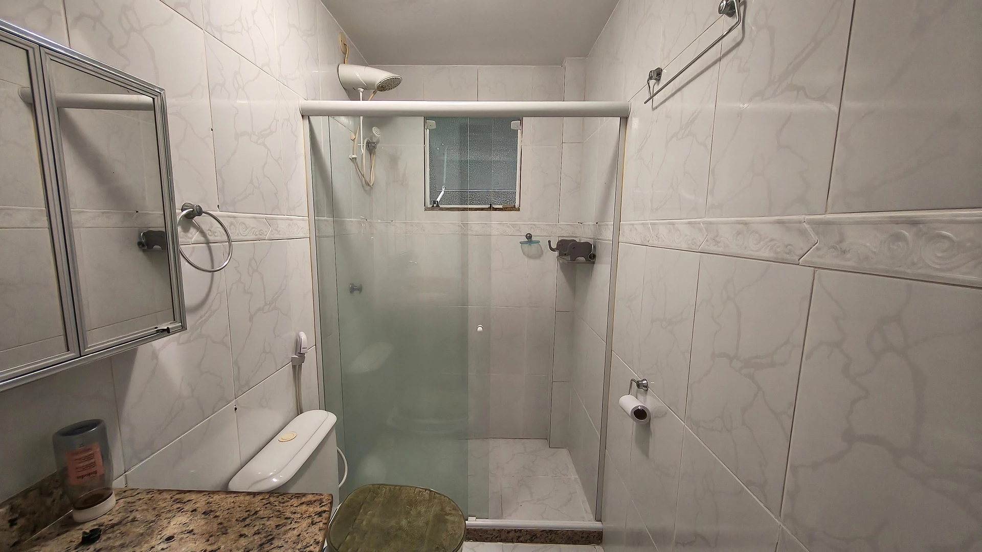 Casa con 4 dormitorios, 3 baños y jardín privado — photo 43