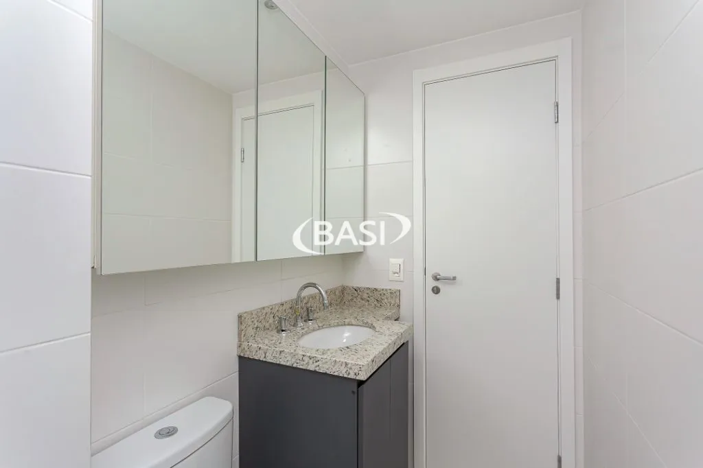 Glass-enclosed balcony in a 3-bedroom apartment, 80 m² — photo 27