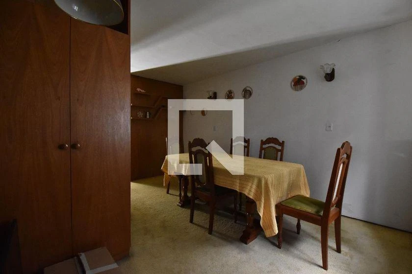 6-bedroom house with a washing machine in Curitiba — photo 27