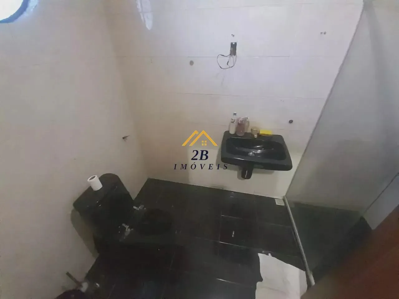 Unfurnished house with 5 bedrooms and 5 bathrooms — photo 5