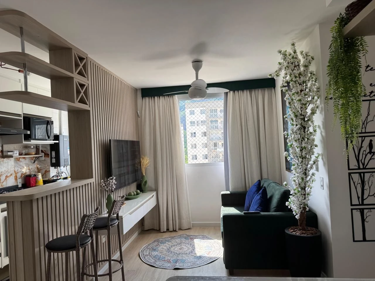 Furnished 2-bedroom apartment with 2 bathrooms