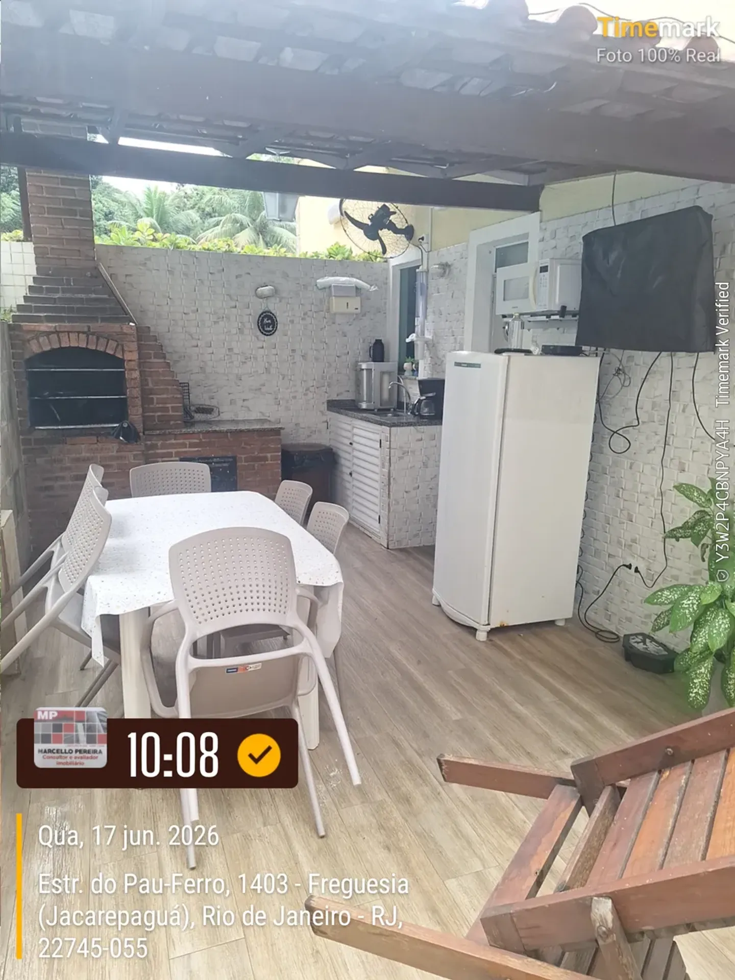 Furnished duplex penthouse with balcony and built-in grill — photo 25