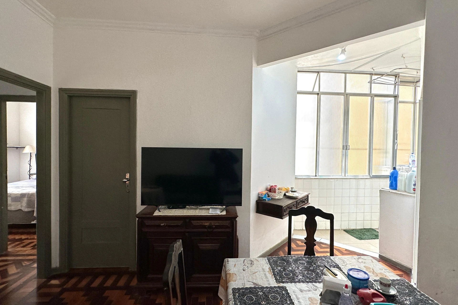 Furnished apartment with 3 bedrooms and a balcony — photo 6