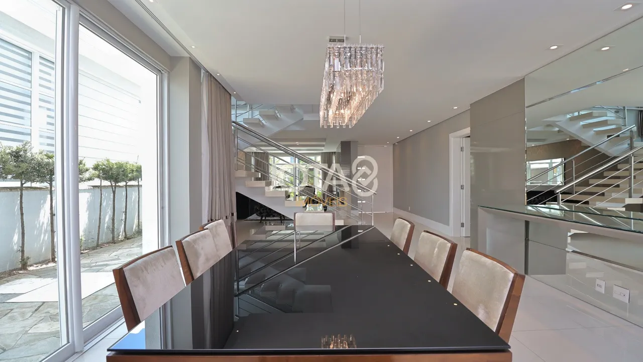 House of 310 m² with 3 en-suite bedrooms and private BBQ — photo 6