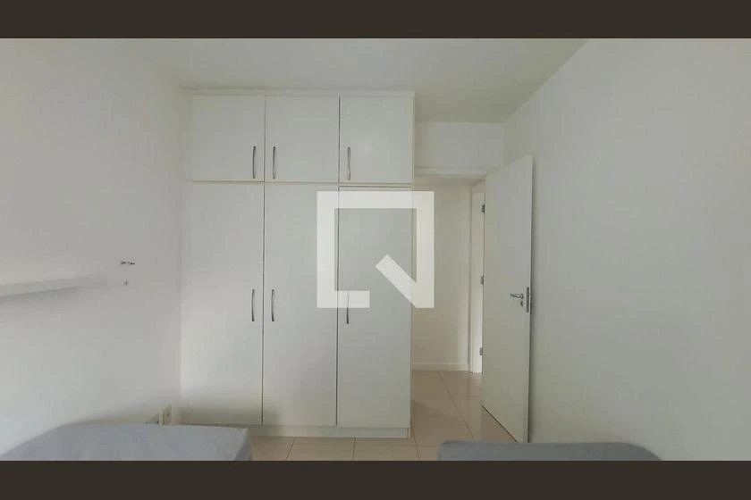 Apartamento de 80 m² com closet e máquina de lavar — photo 29