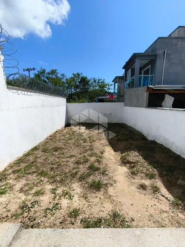 Sobrado de 80 m² com 2 quartos e churrasqueira na varanda — photo 22