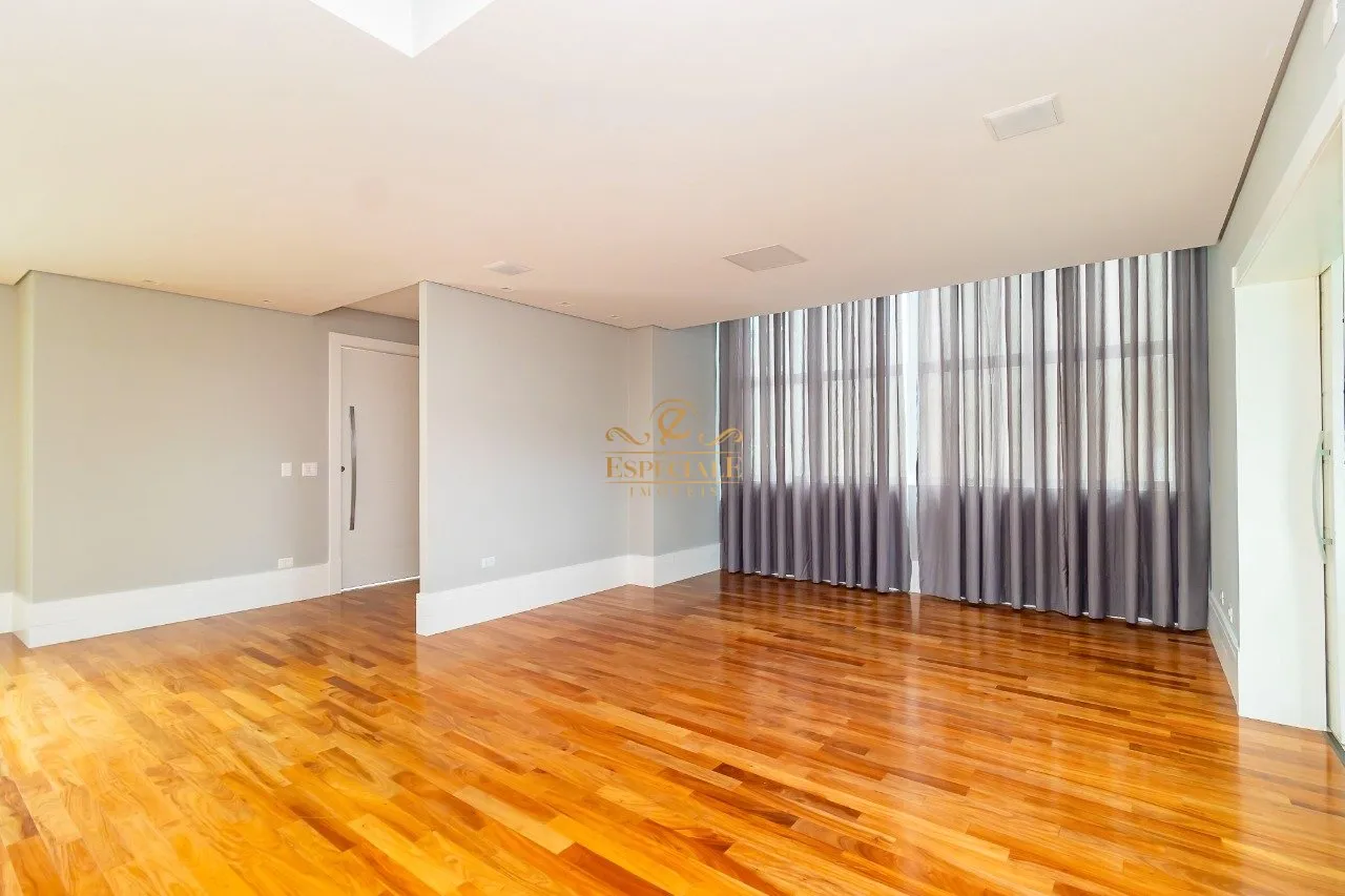 Gated-condo house with 4 en-suite bedrooms and 492 m² — photo 11