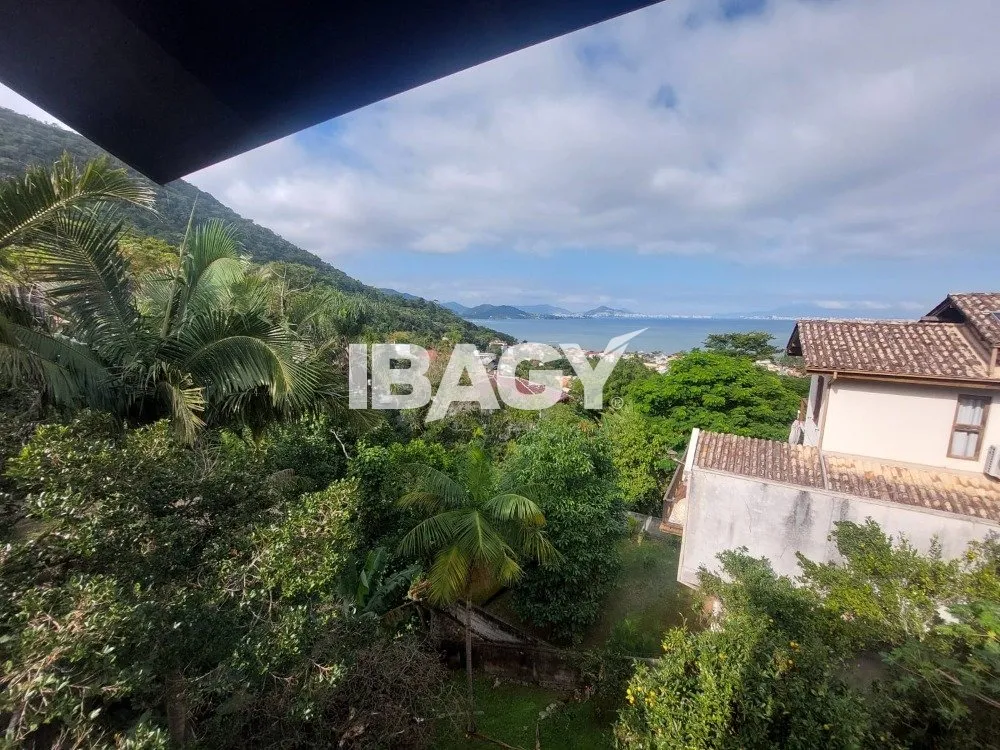 House for rent with 6 bedrooms, 5 suites and 7 bathrooms — photo 38