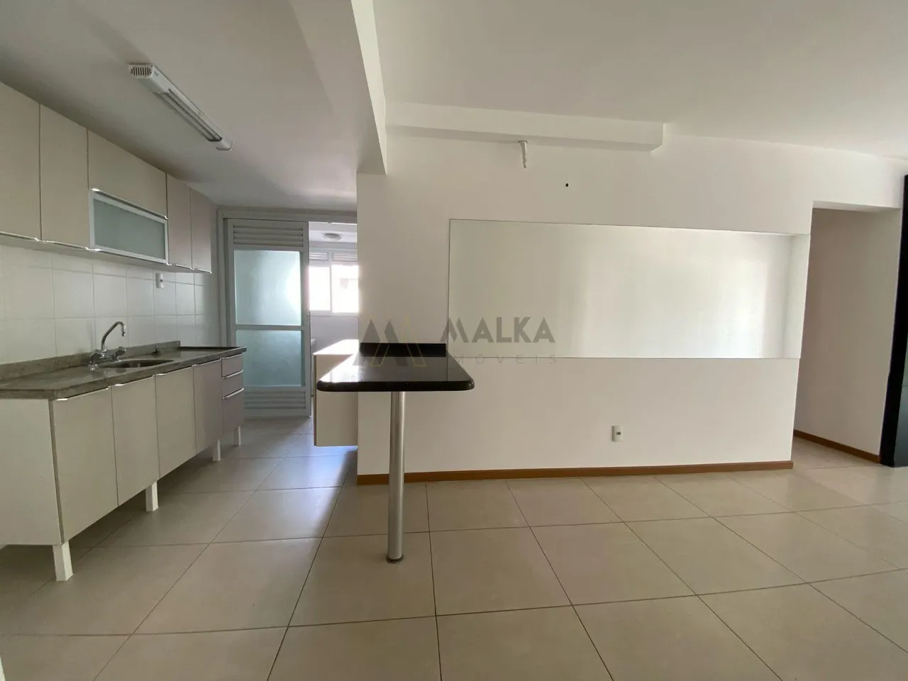 Apartamento para locação com 3 dormitórios e 3 banheiros