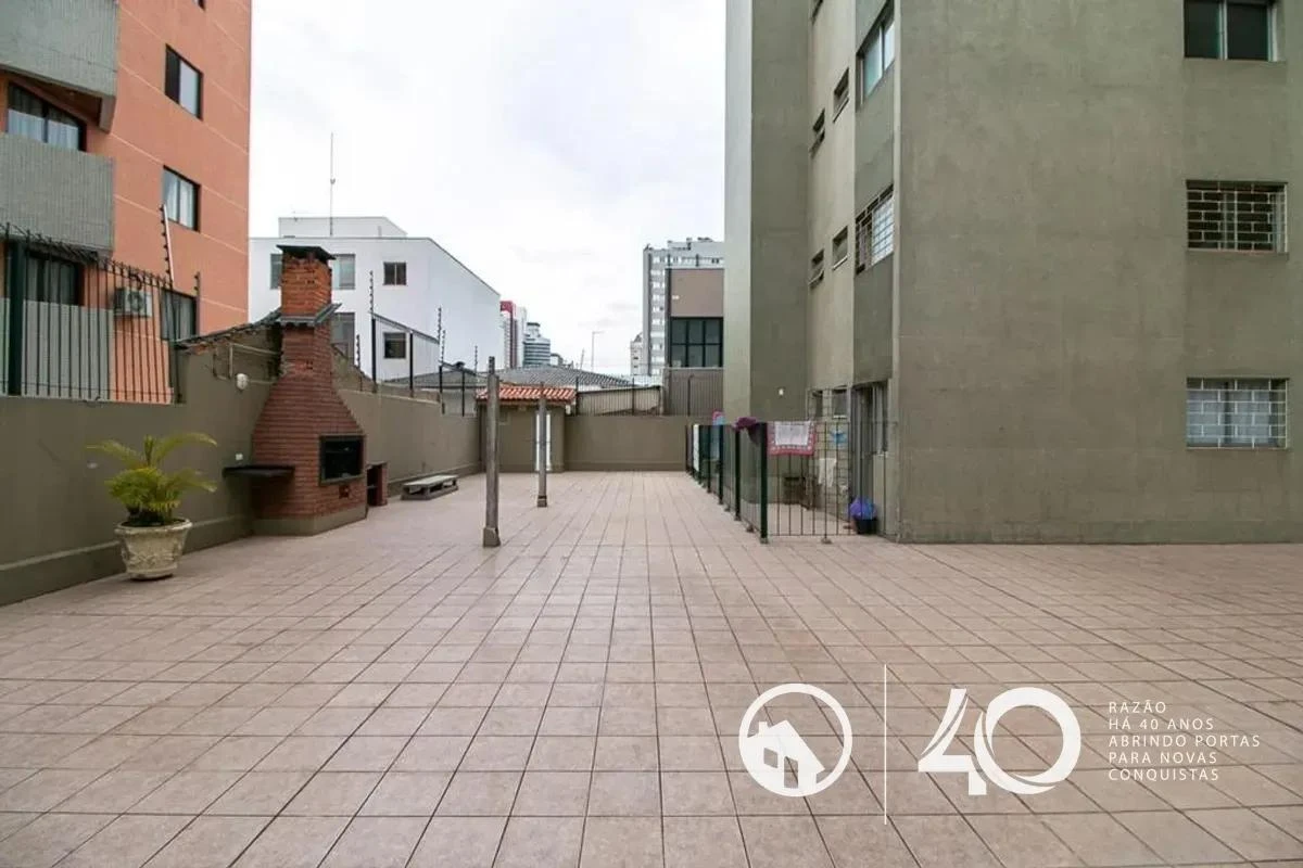 Apartment, 104 m², with wood or laminate floors — photo 15