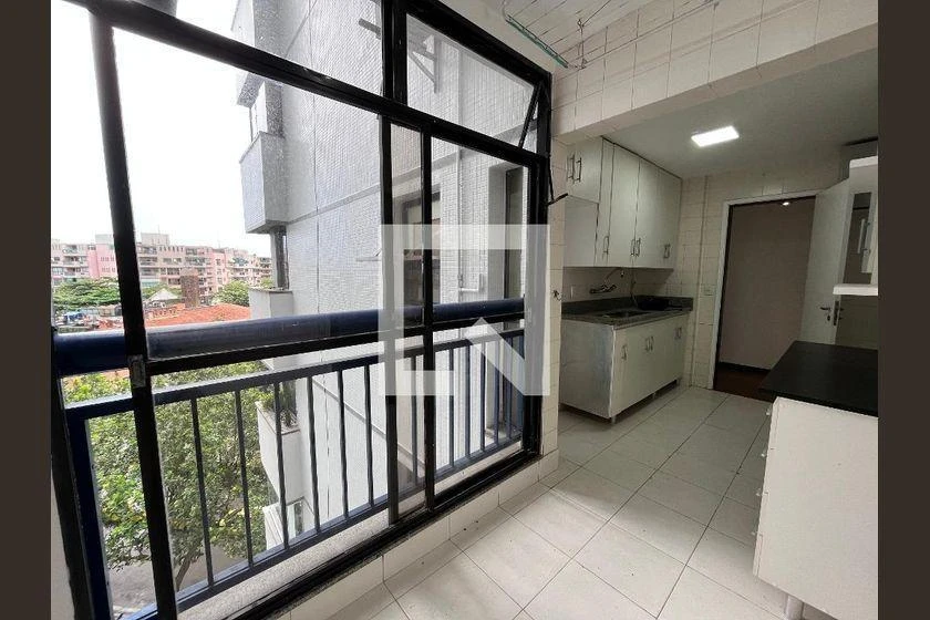 3-bedroom apartment with enclosed balcony and 2 parking spaces — photo 21